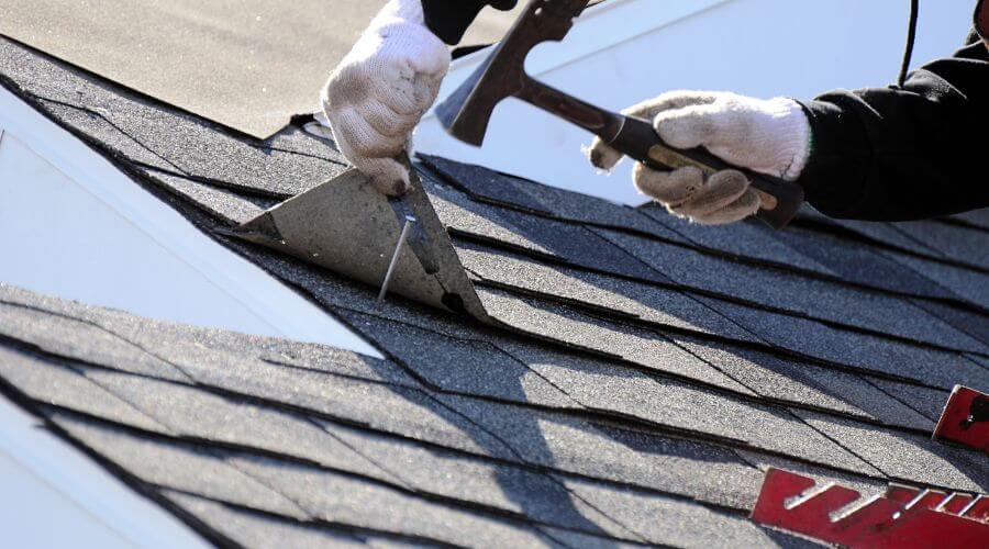 Expert Emergency Roof Repairs services in La Motte, IA